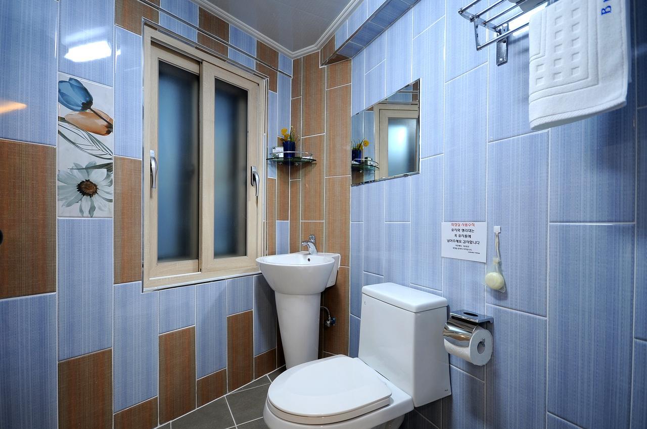 Family Hotel Bnb Busan Extérieur photo