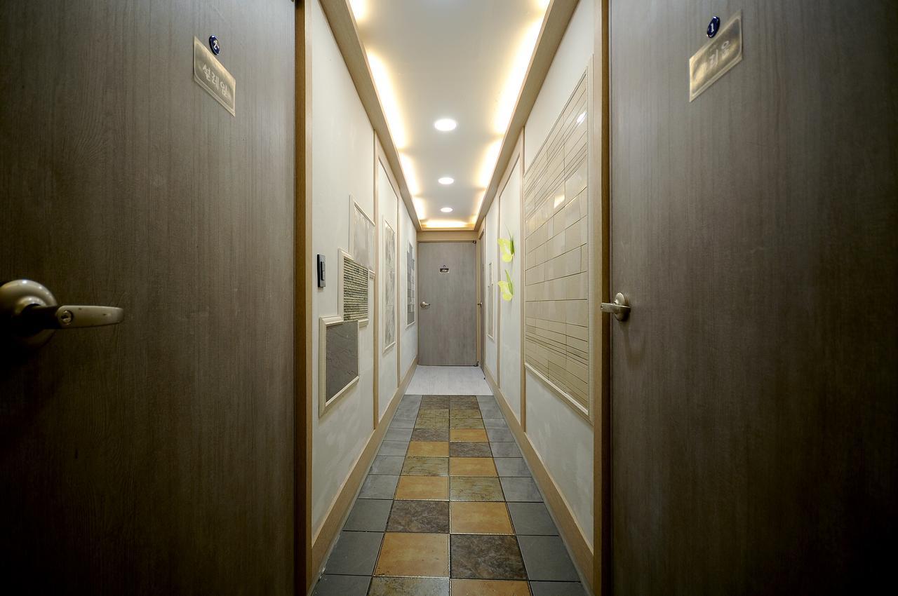 Family Hotel Bnb Busan Extérieur photo