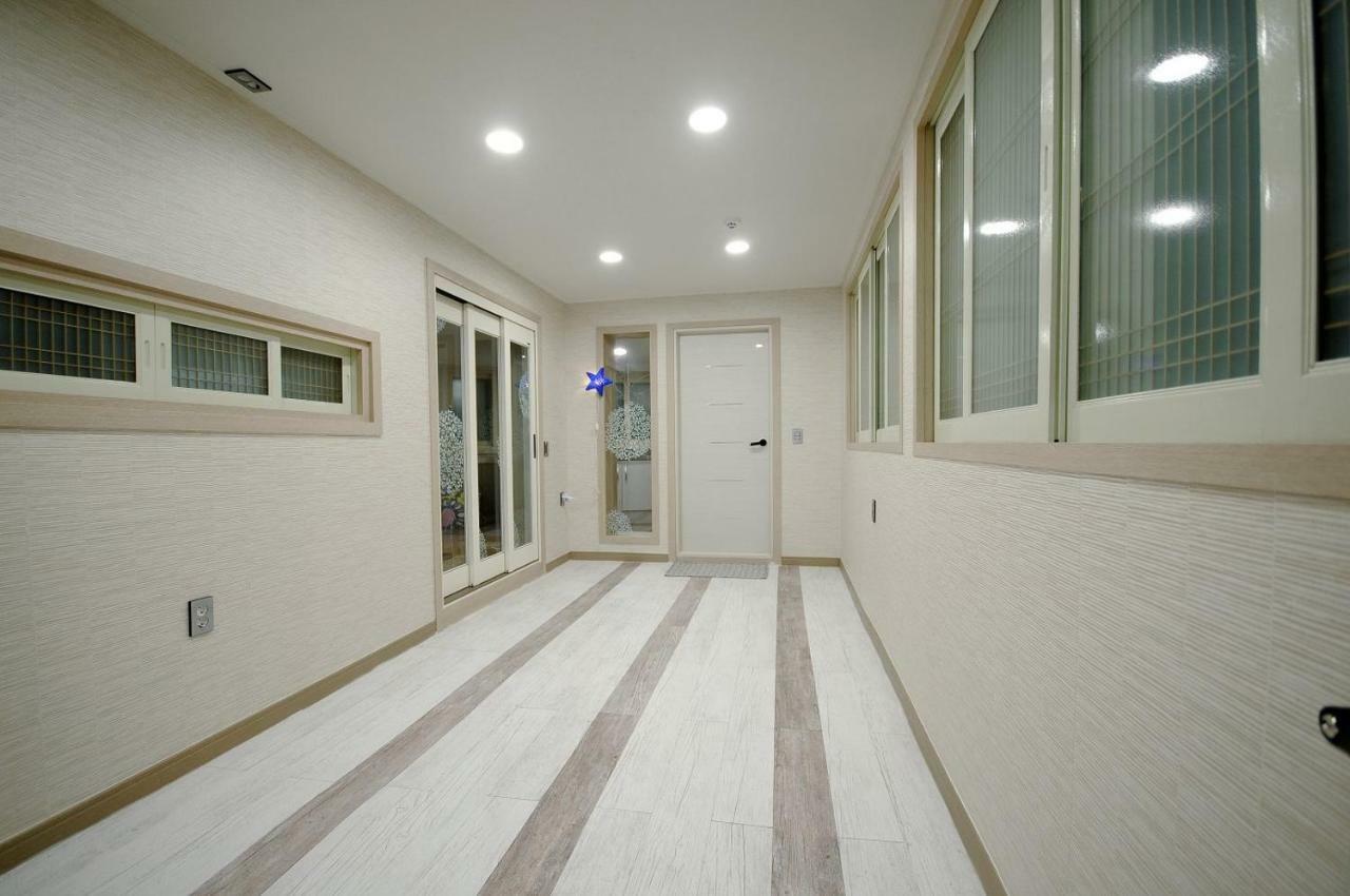Family Hotel Bnb Busan Extérieur photo